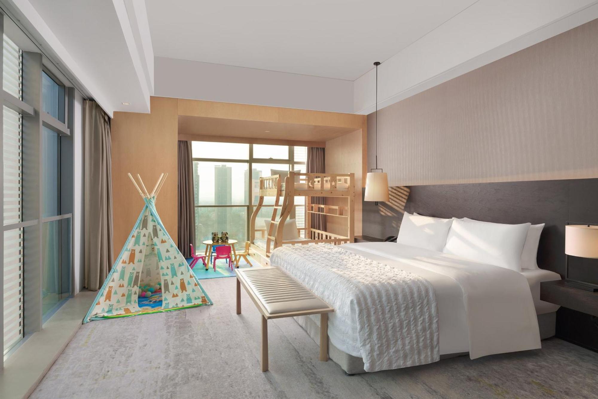 Le Meridien Zhongshan Zhongshan  Bagian luar foto