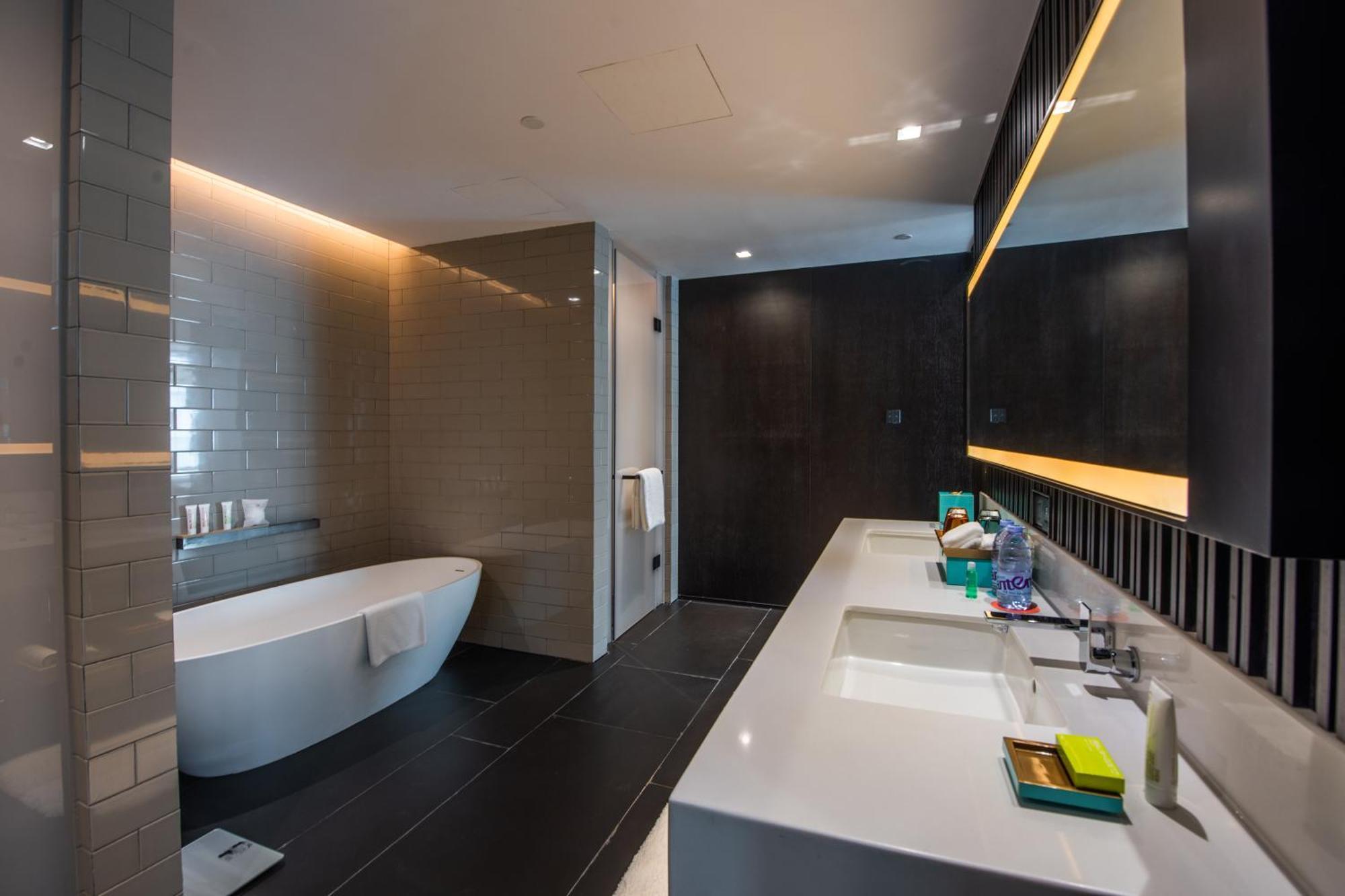 Le Meridien Zhongshan Zhongshan  Bagian luar foto